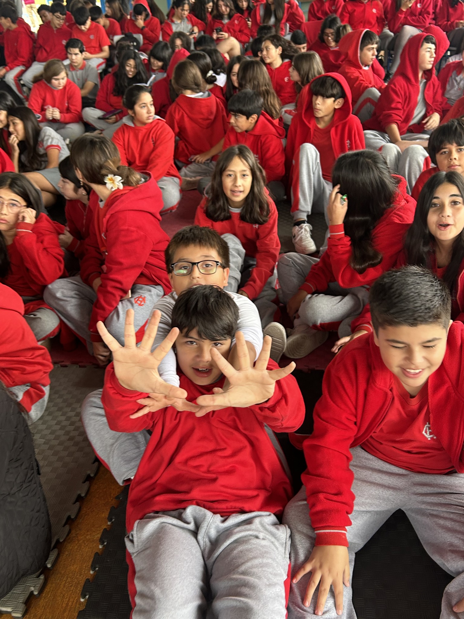 ¡Celebramos el Día de la Convivencia Escolar en el Colegio H.F. Camilo Henríquez! 2025 - 494603545_1159427515980239_1653010912650301746_n.jpg